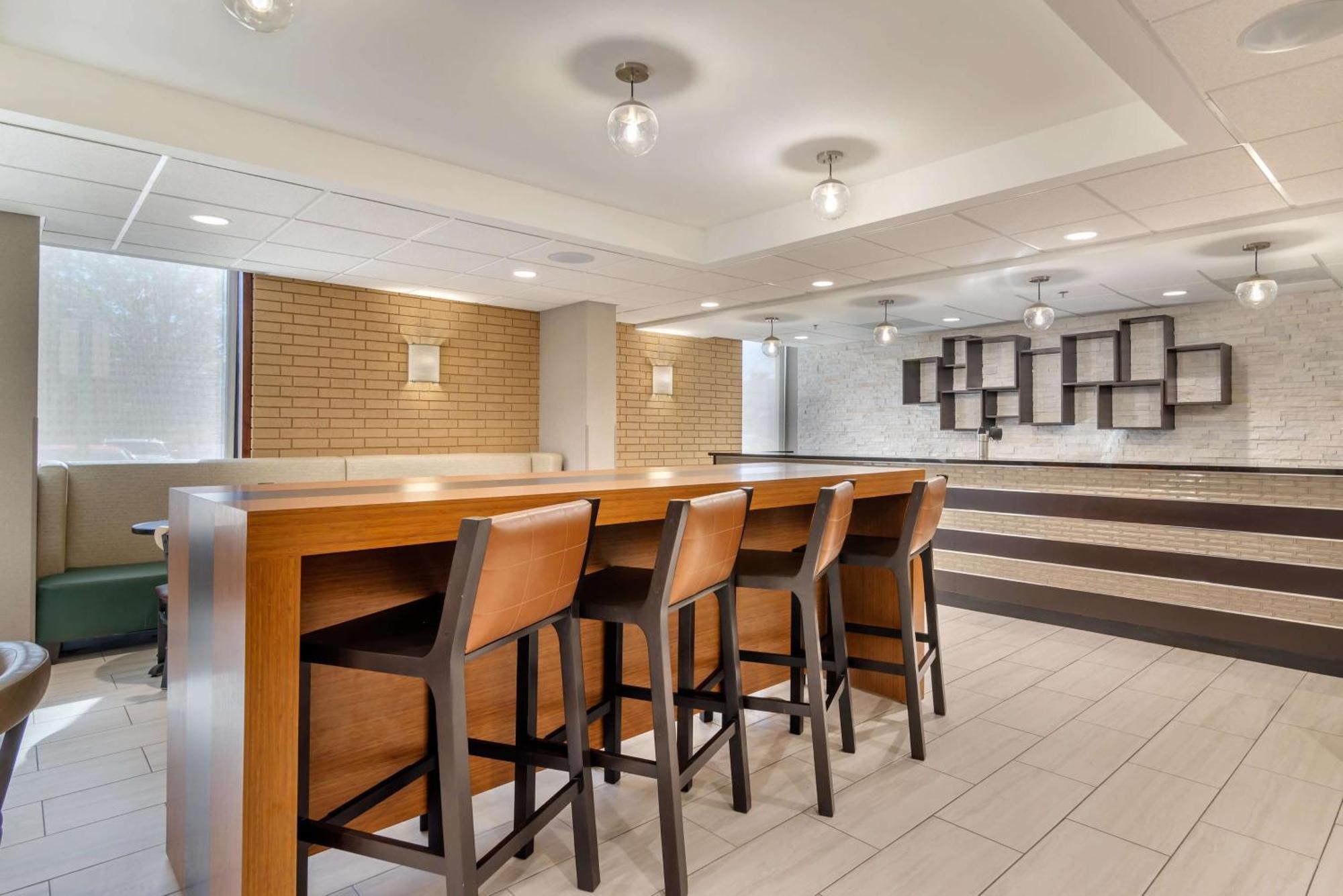 Drury Inn & Suites Atlanta Airport College Park Екстер'єр фото