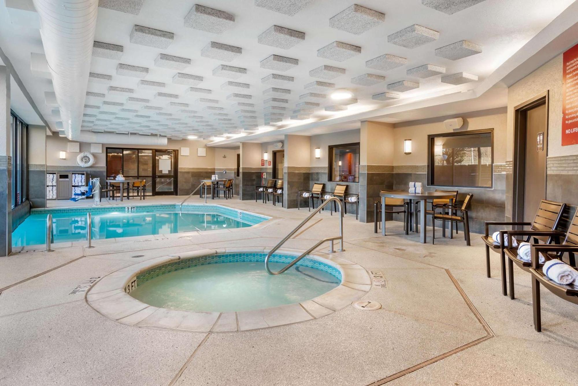 Drury Inn & Suites Atlanta Airport College Park Екстер'єр фото