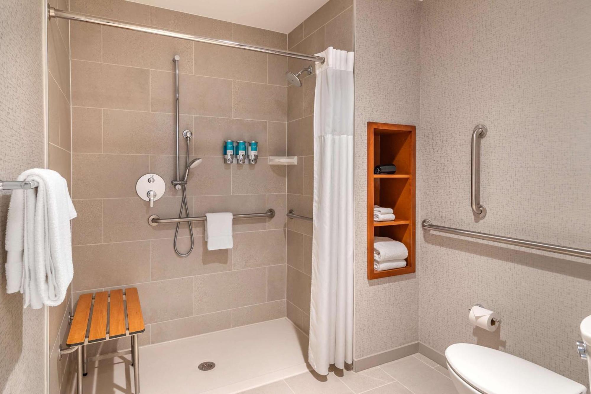 Drury Inn & Suites Atlanta Airport College Park Екстер'єр фото
